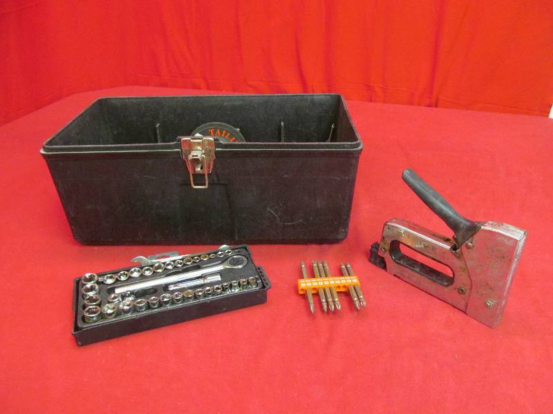 lot 148 image: tool box ,tools