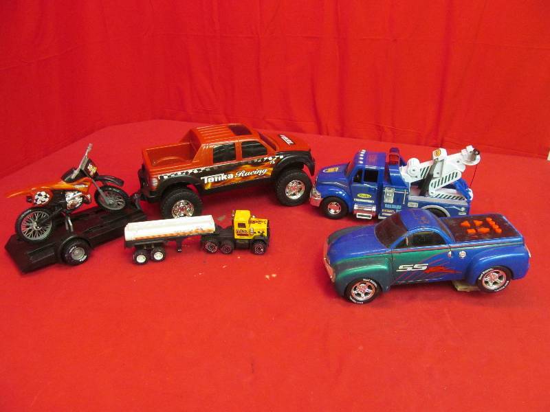 lot 150 image: Tonka toys