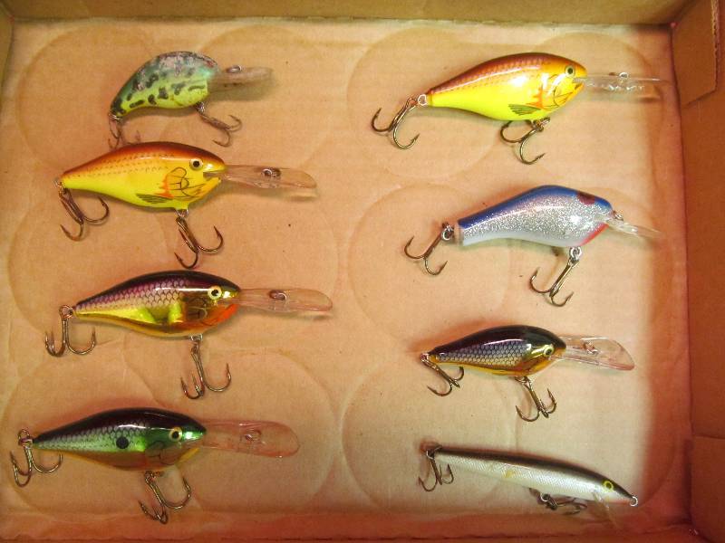 lot 175 image: fishing tackle