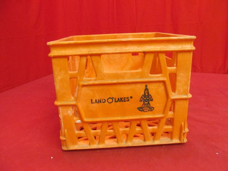 lot 197 image: milk crate