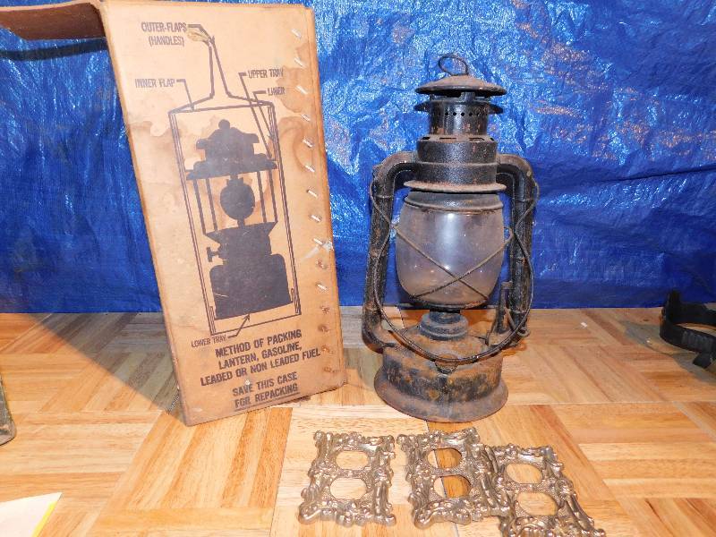 lot 287 image: OIL LANTERN AND OUTLET COVERS