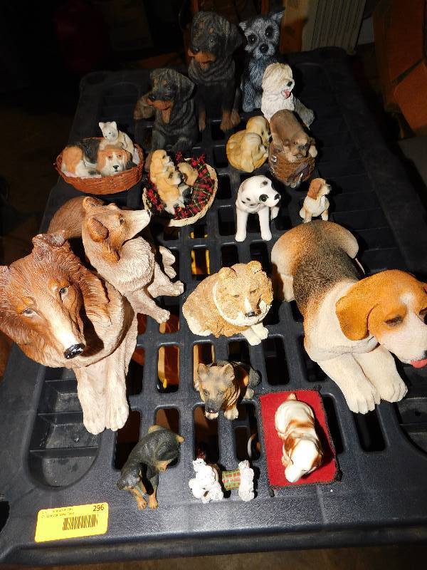 lot 296 image: DOG FIGURINES
