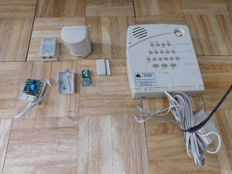 lot 321 image: HOME SECURITY SYSTEM