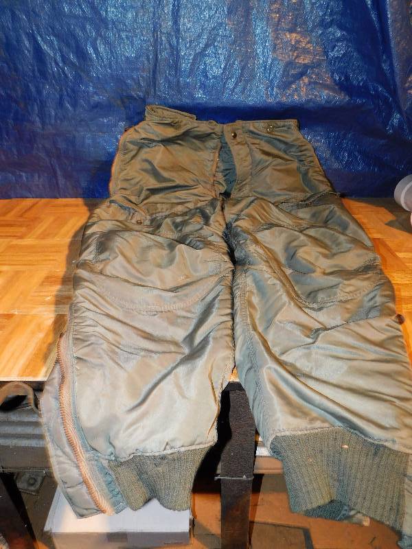lot 235 image: AIR CRUISE TROUSERS