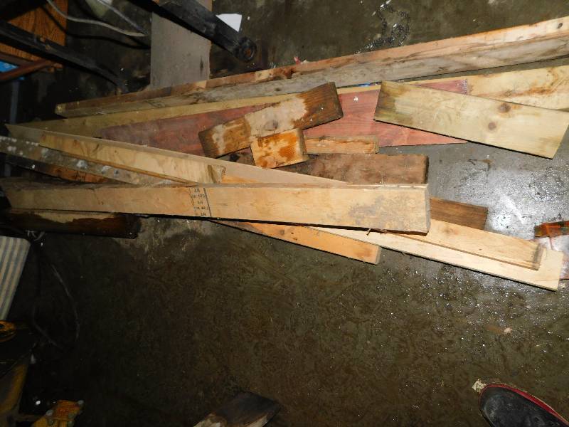 lot 357 image: MISC LUMBER PIECES