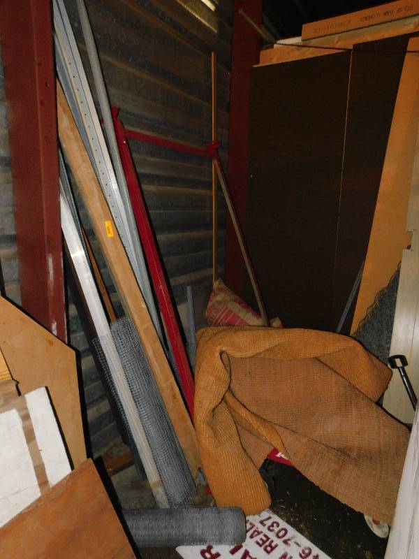 lot 378 image: GARAGE MISC ITEMS