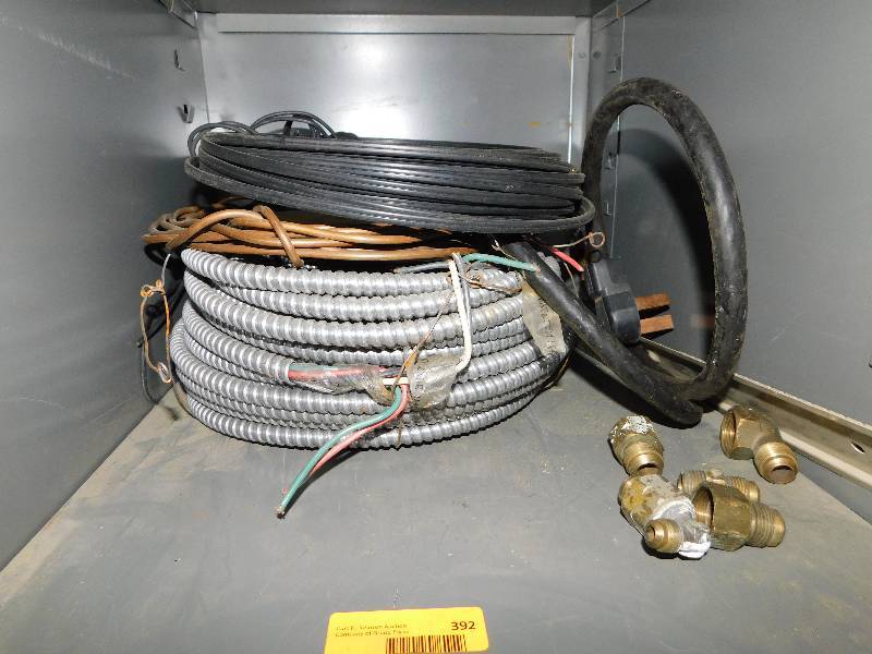 lot 392 image: WIRE AND FITTINGS