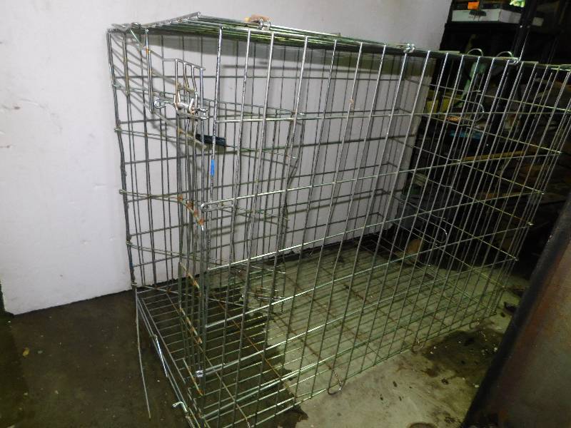 lot 424 image: WIRE CRATE