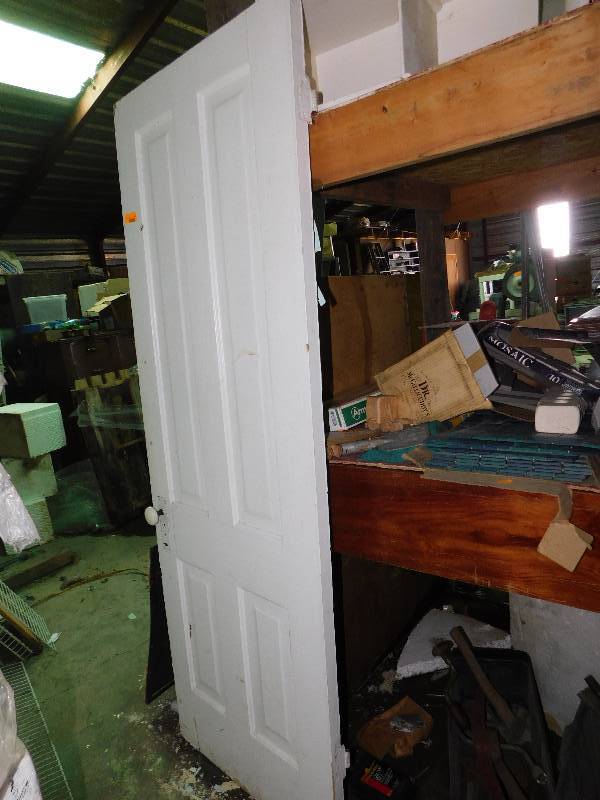 lot 425 image: WOOD DOOR 28 X 80