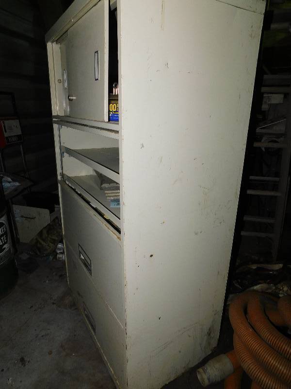 lot 434 image: FILING CABINET