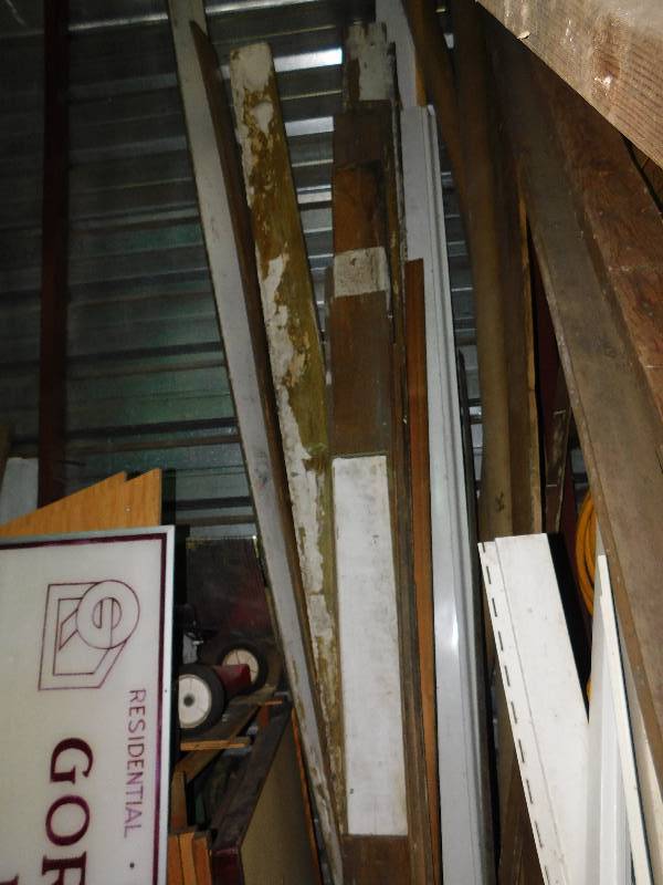 lot 442 image: RECLAIMED WOOD