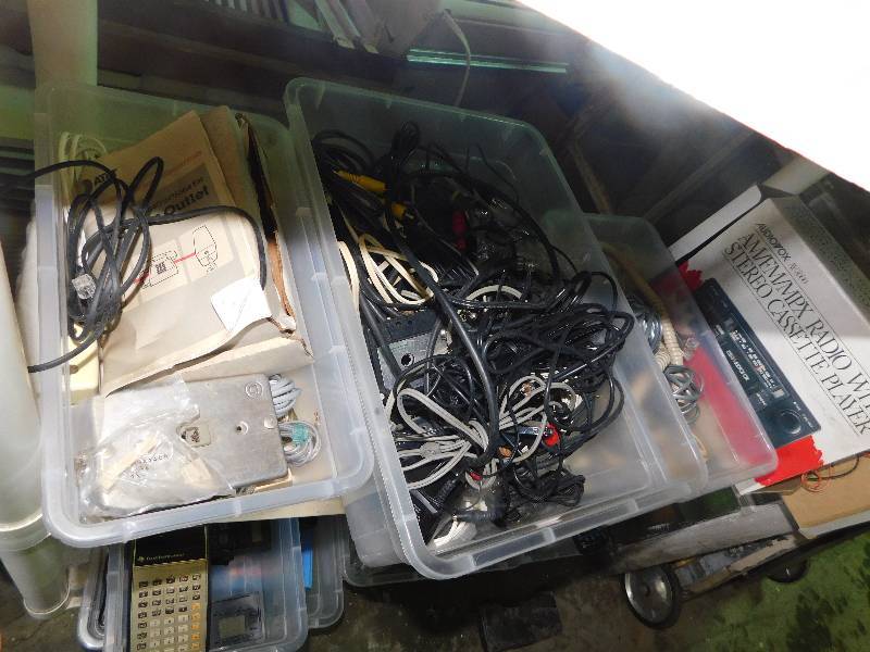 lot 448 image: MISC CORDS AND CAR STEREO