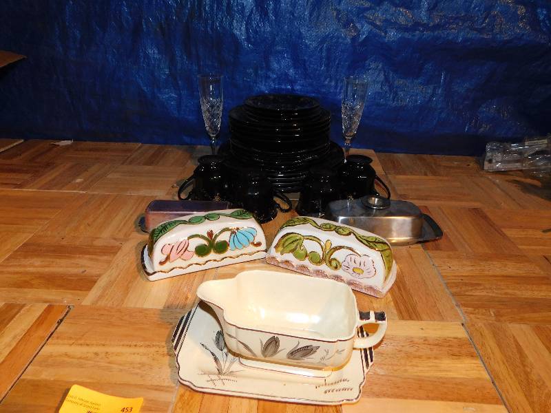 lot 453 image: DISHES