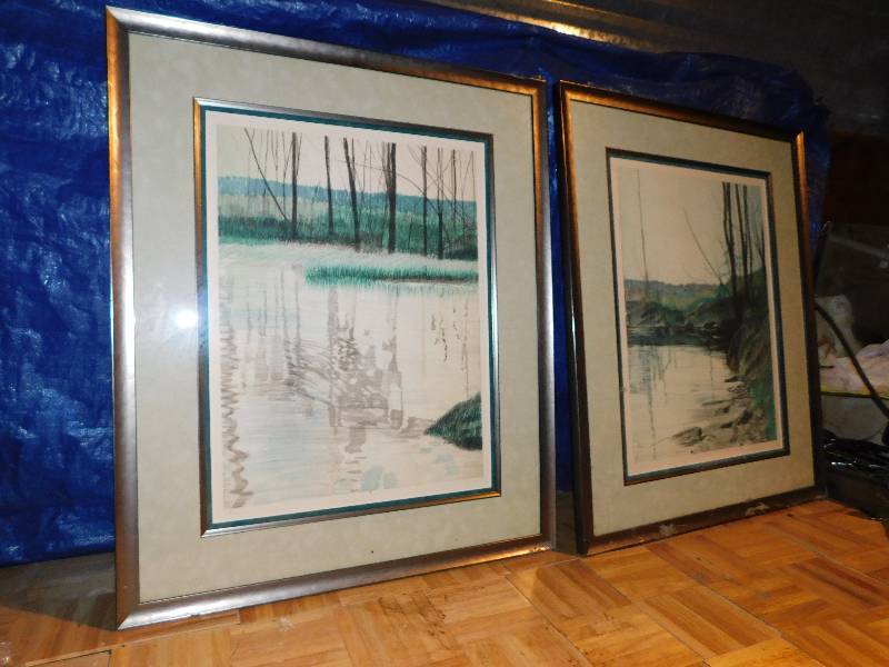 lot 467 image: PAIR OF FRAMED PICTURES