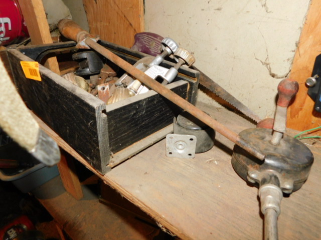 lot 532 image: MISC GARAGE ITEMS