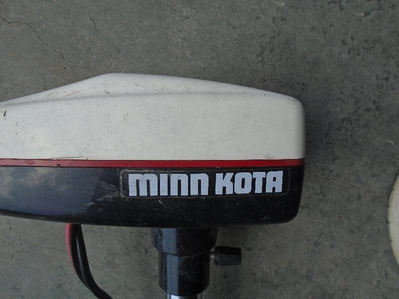 lot 8 image: Minn Kota Trolling Motor