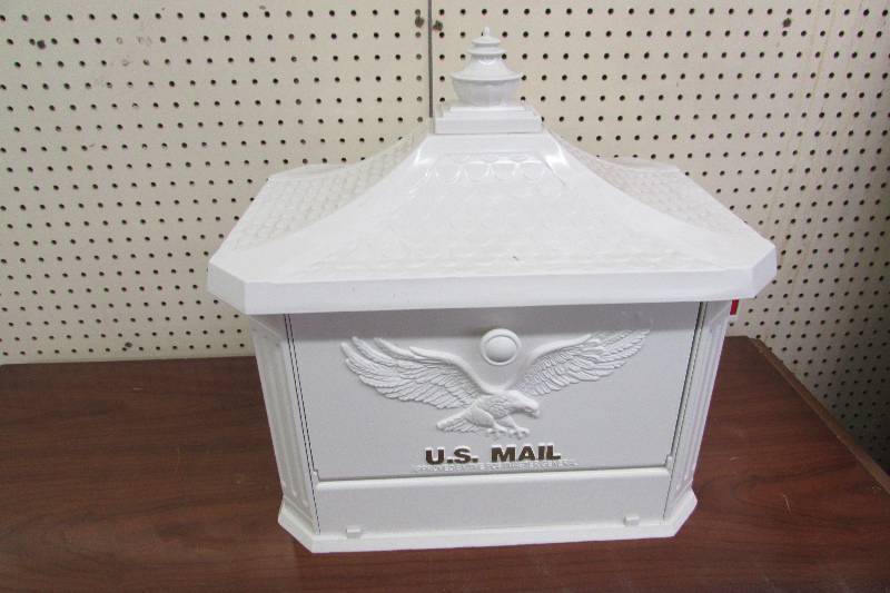 WHITE US MAIL BOX, WITH KEY