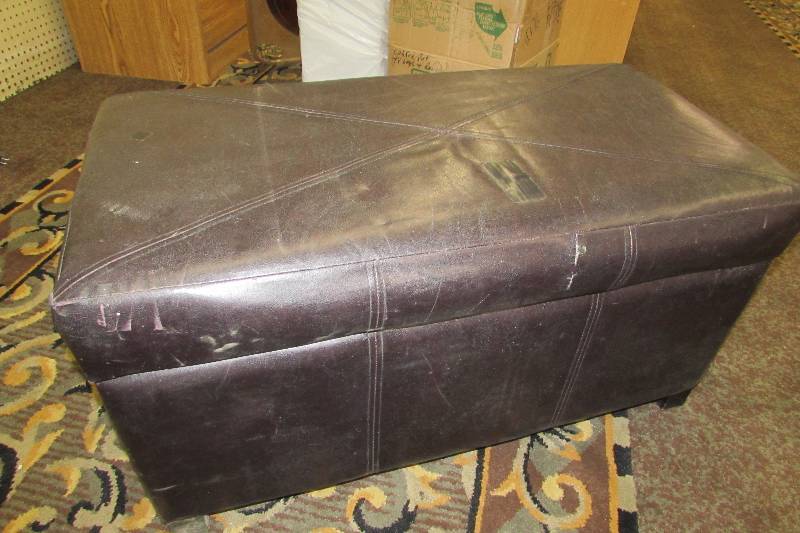 PADDED TRUNK WITH CONTENTS, MOSTLY PURSES