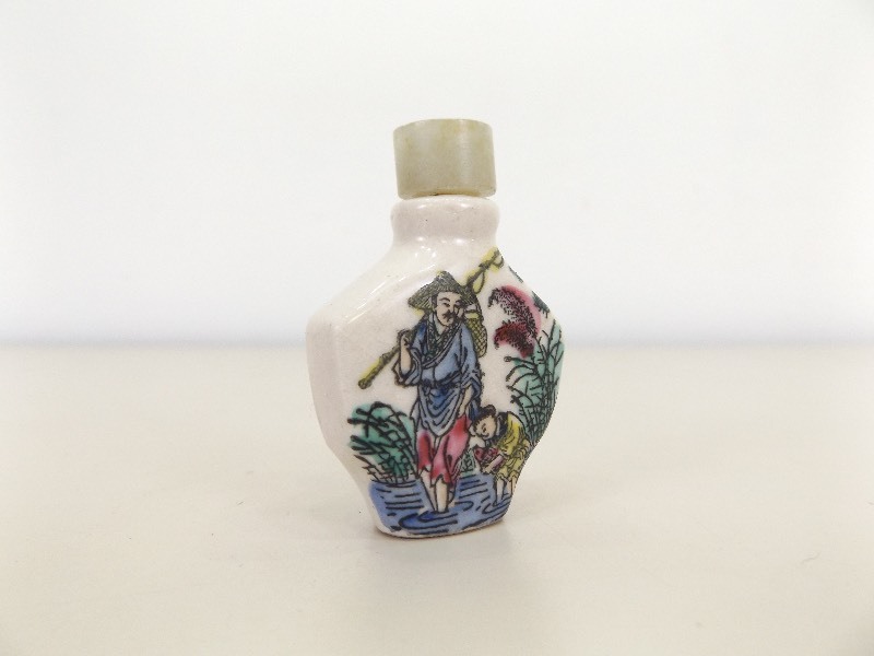 lot 6 image: Antique Porcelain Hand Painted Asian Snuff Bottle