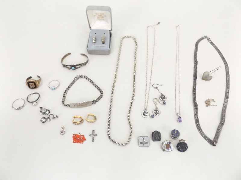 lot 14 image: Lot of Sterling Silver Jewelry (119.6 Grams Total Weight)