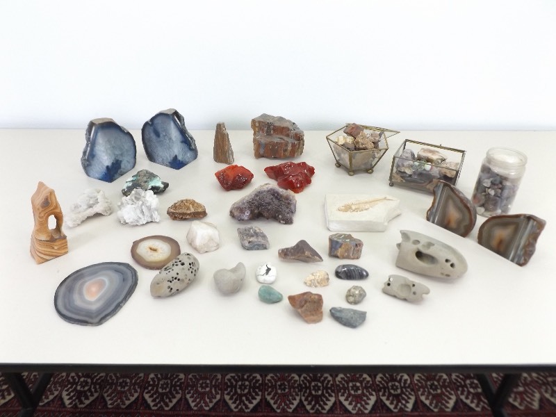 lot 45 image: Lot of Geodes, Fossils, Crystals, etc.