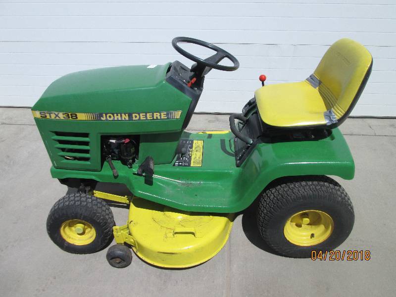 John Deere STX38