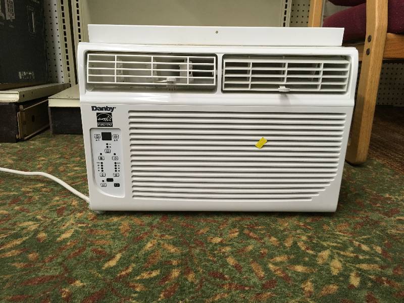 lot 324 image: DANBY MDL#DAC080EUB7GDB WINDOW AIR CONDITIONER, RETAIL $189.99