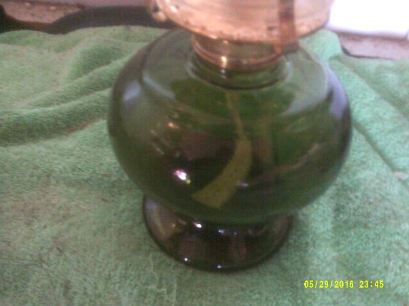 COLLECTIBLE GREEN BOTTOM OIL LAMP