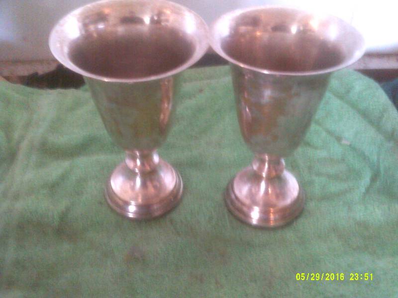 2 SILVER CHALASIS