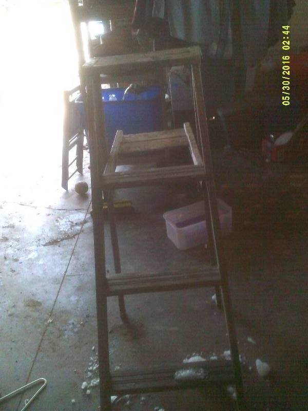 VINTAGE WOODEN LADDER