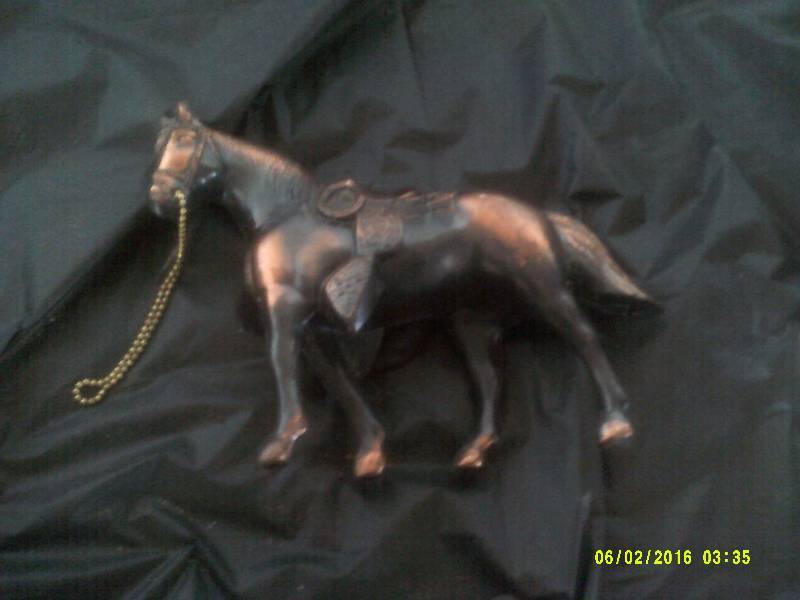 ANTIQUE BRONZ HORSE