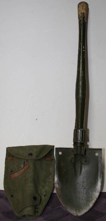 lot 26 image: Trench Shovel