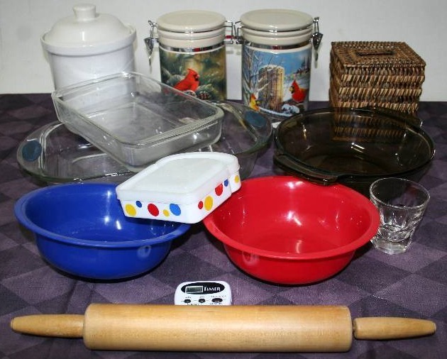 lot 39 image: Misc Kitchenwares