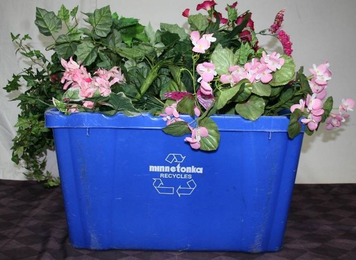 lot 48 image: Bin of Craft Flowers and Plants