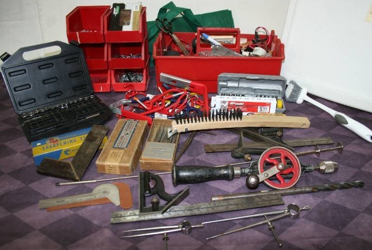 lot 80 image: Assorted Hand Tools and Hardware