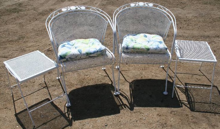 lot 123 image: Outdoor Seating