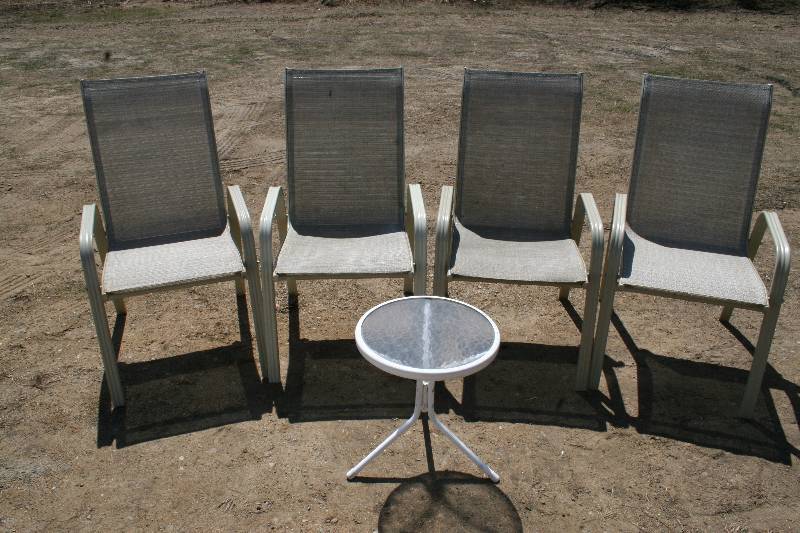 lot 124 image: Outdoor Seating