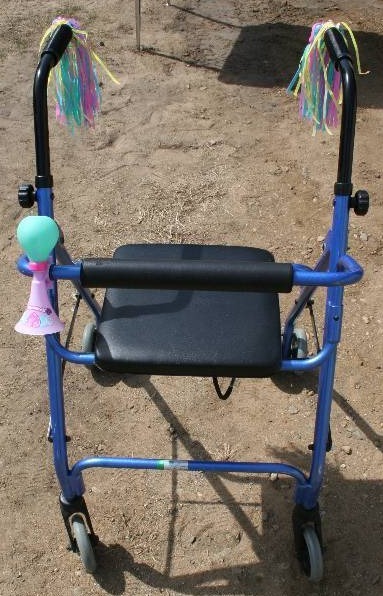 lot 139 image: Wheeled Seated Walker