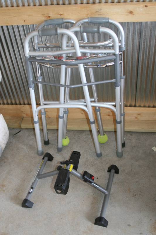 lot 143 image: Folding Walkers and Feet Peddler