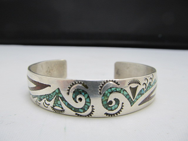lot 89 image: Signed Vintage Southwestern Turquoise Inlaid Sterling Silver Cuff Bracelet