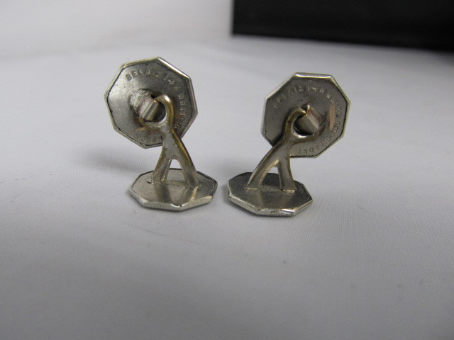 lot 92 image: Vintage Signed BELAIS 14K White Gold Front Cuff Links