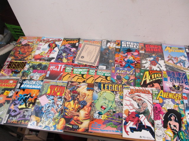 lot 129 image: Lot of Approx 65 Assorted Comic Books