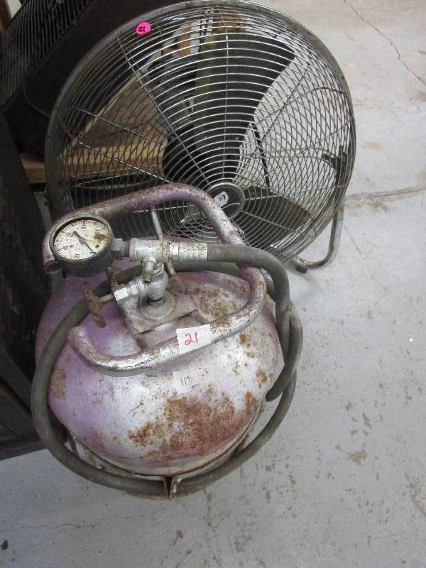 lot 21 image: Fan and Air Tank