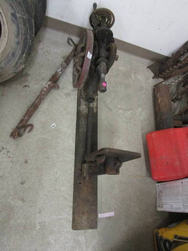 lot 46 image: Antique Belt Driven Drill Press - Good Shape