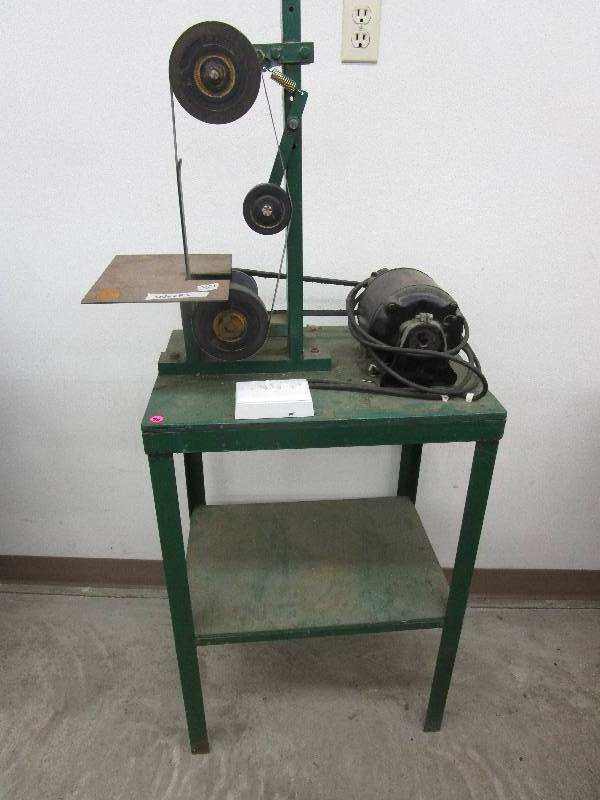 lot 70 image: Belt Sander Tested Works