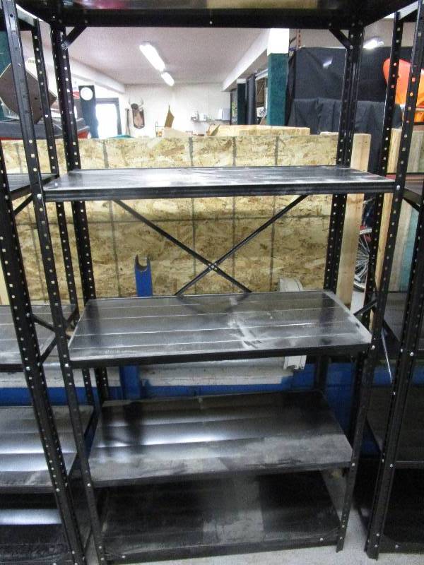 lot 91 image: Metal Shelf