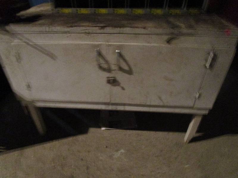 lot 100 image: Wood Bench with Cabinet & 4 Vise - 33h X 24w X 48l