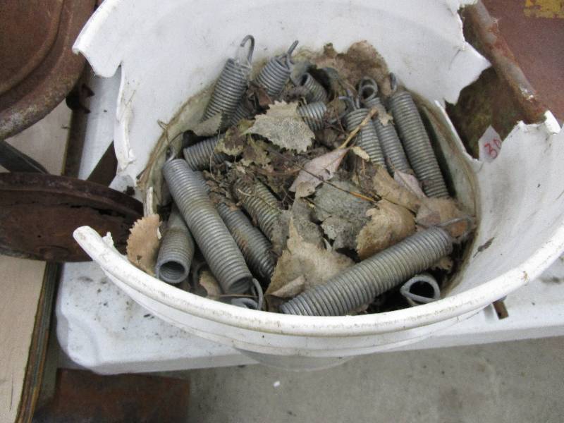 lot 103 image: Bucket Full of Springs