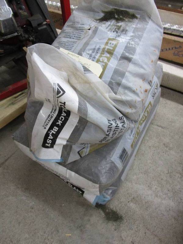 lot 112 image: 3 Bags Black Abrasive Blasting Sand(unopened)