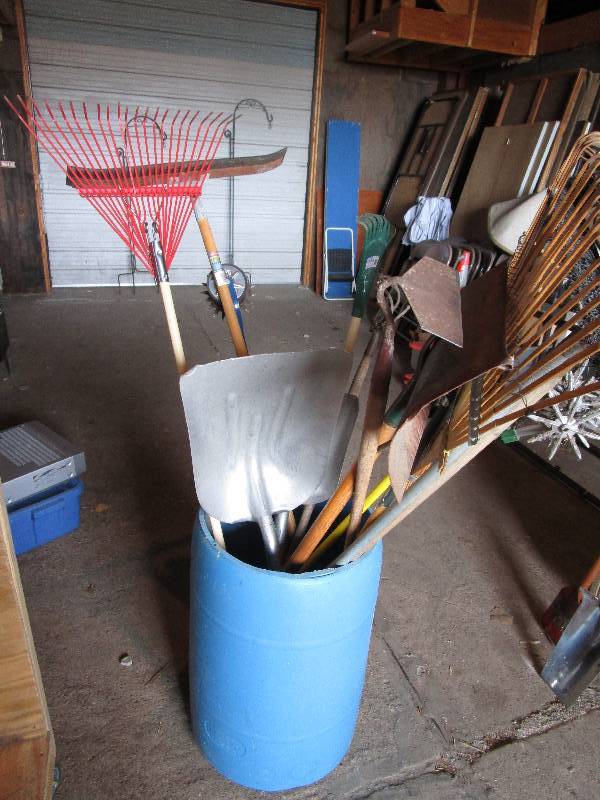 lot 149 image: Garden Tools Barrel Not Included